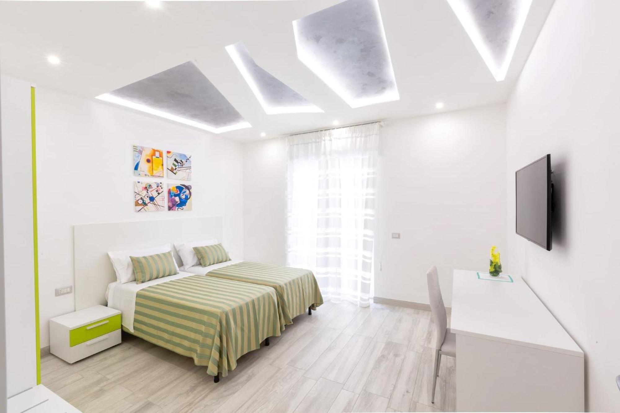 Sorrentovibes - New & Stylish Two Bedroom Apartment With Balconies Ngoại thất bức ảnh