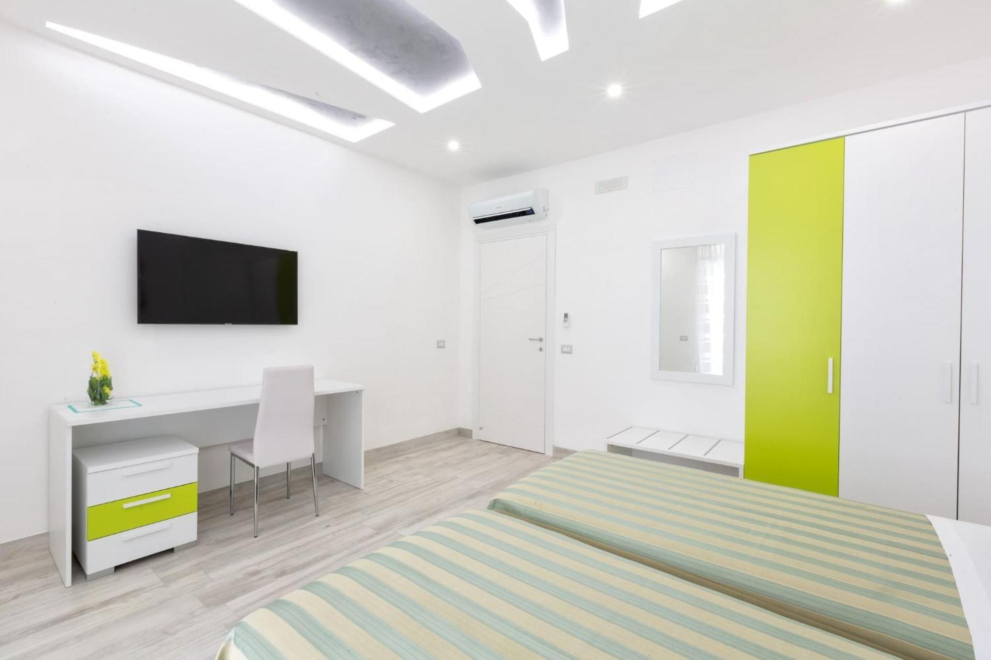Sorrentovibes - New & Stylish Two Bedroom Apartment With Balconies Ngoại thất bức ảnh