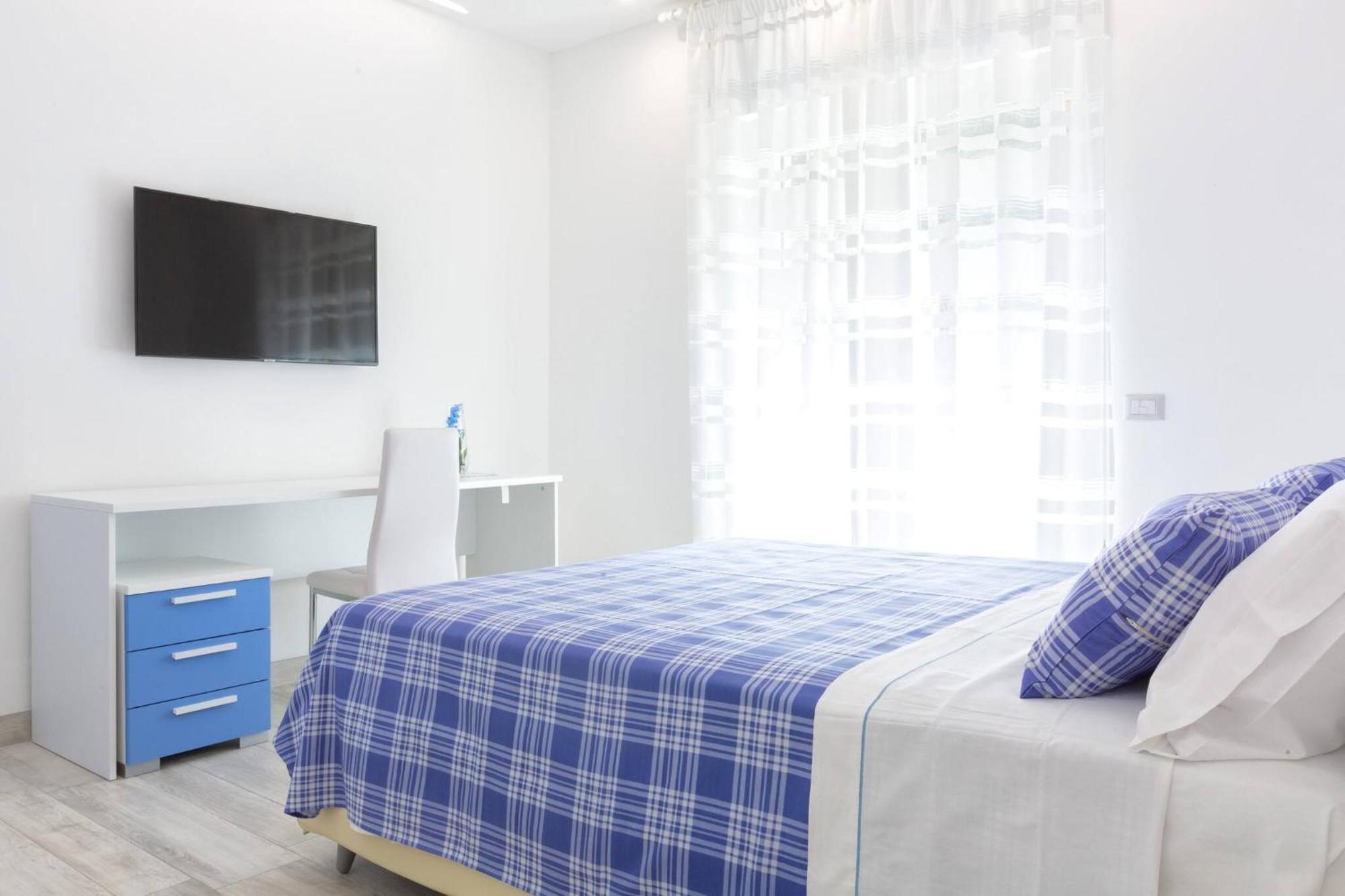 Sorrentovibes - New & Stylish Two Bedroom Apartment With Balconies Ngoại thất bức ảnh