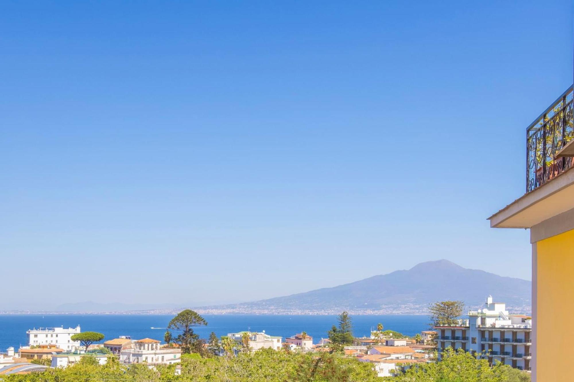 Sorrentovibes - New & Stylish Two Bedroom Apartment With Balconies Ngoại thất bức ảnh
