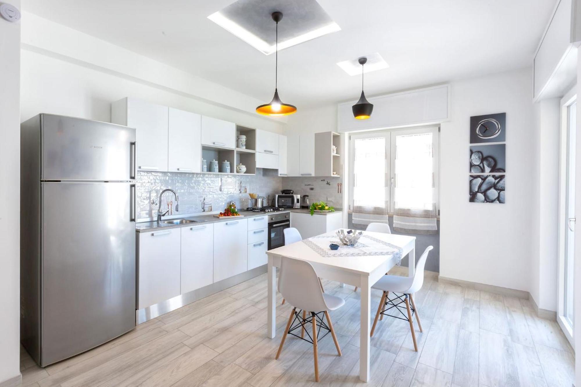 Sorrentovibes - New & Stylish Two Bedroom Apartment With Balconies Ngoại thất bức ảnh